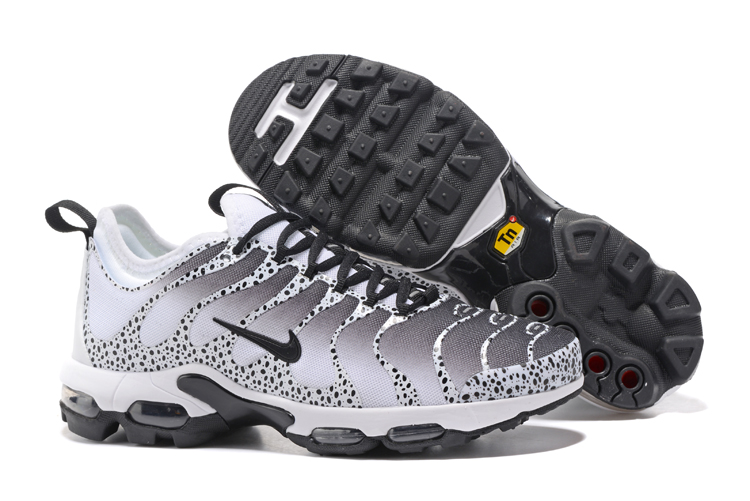 Nike Air Max Plus TN Grey Black Shoes